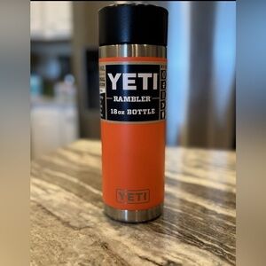 YETI Rambler 18oz Bottle - Bold Orange and Black